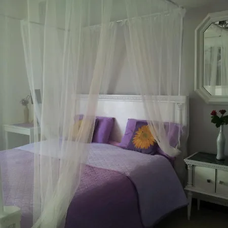 Palese Bed and Breakfast 2*